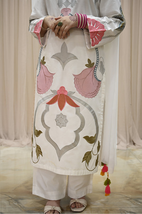 Noor- e -Safayd unstitched collection DO-6335