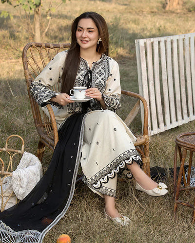 Lawn-3PC Embroidered Shirt with Bamber Embroidered Dupatta-TK1354