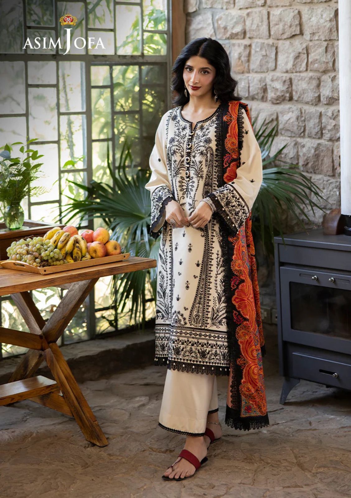 SUMMER LAWN 2025" Embroided Lawn 3PC Code {D503}